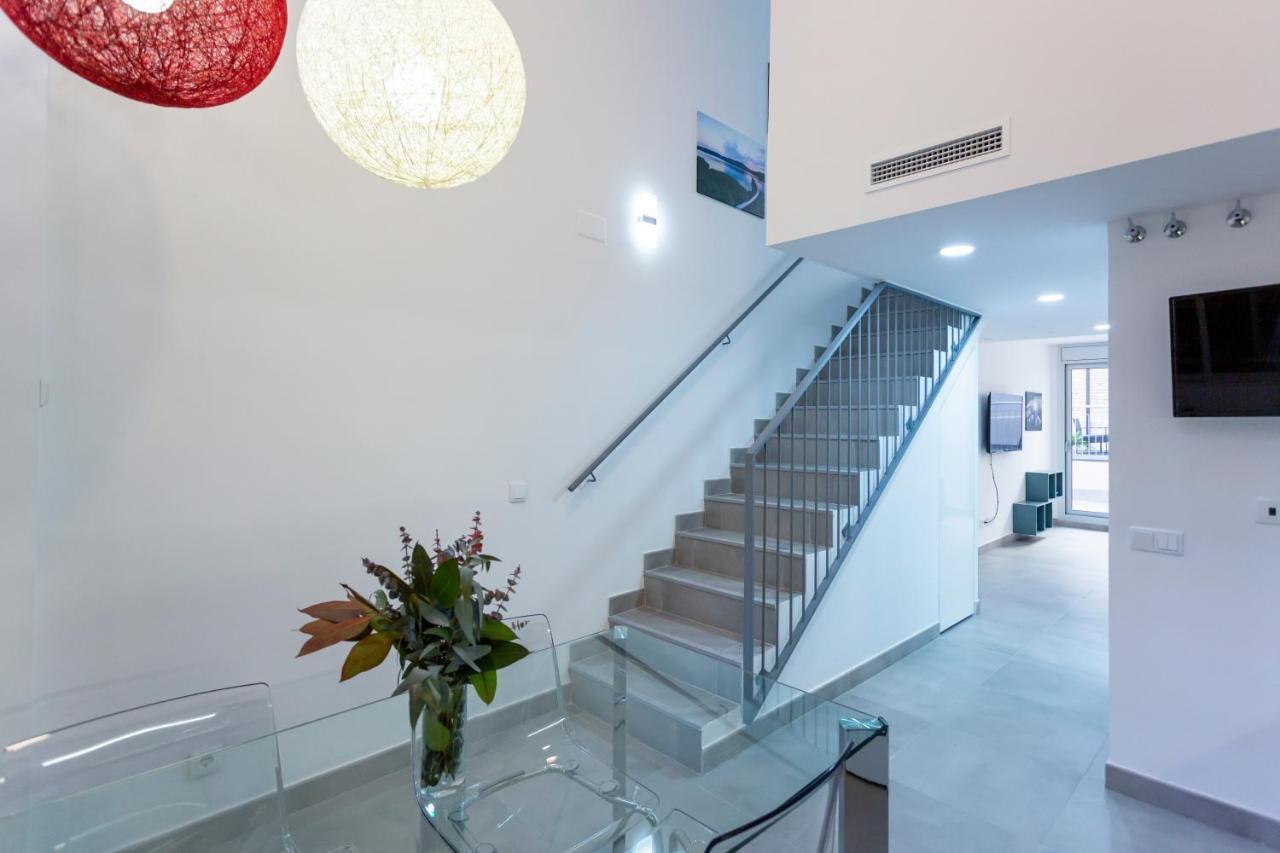 8 Lacus Duplex L'Hospitalet de Llobregat Esterno foto