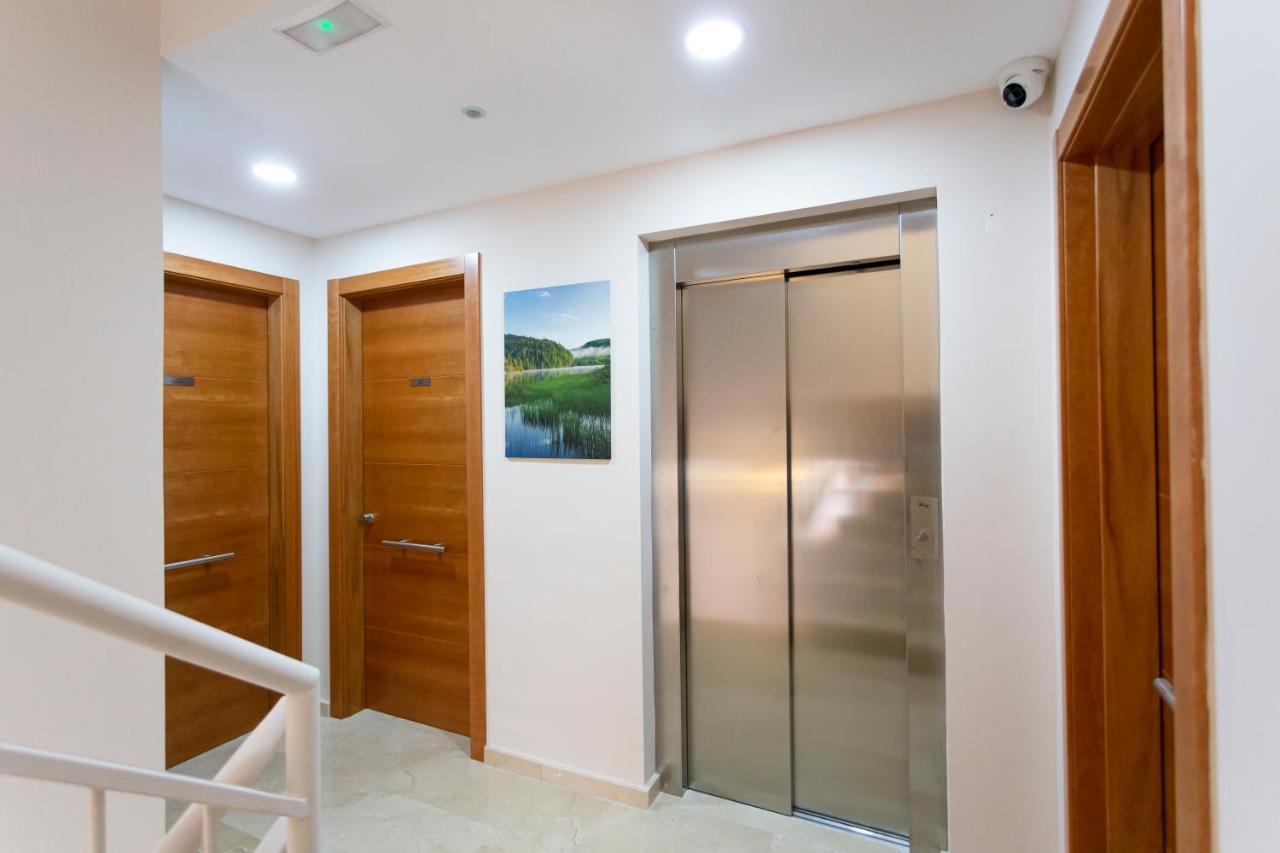 8 Lacus Duplex L'Hospitalet de Llobregat Esterno foto